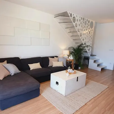 Villa Elysium - Beautiful Family House With Heated Pool Kaštela